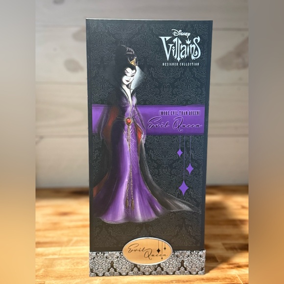Disney Store Designer Collection Evil Queen [More Evil Than Queen] - Picture 7 of 15